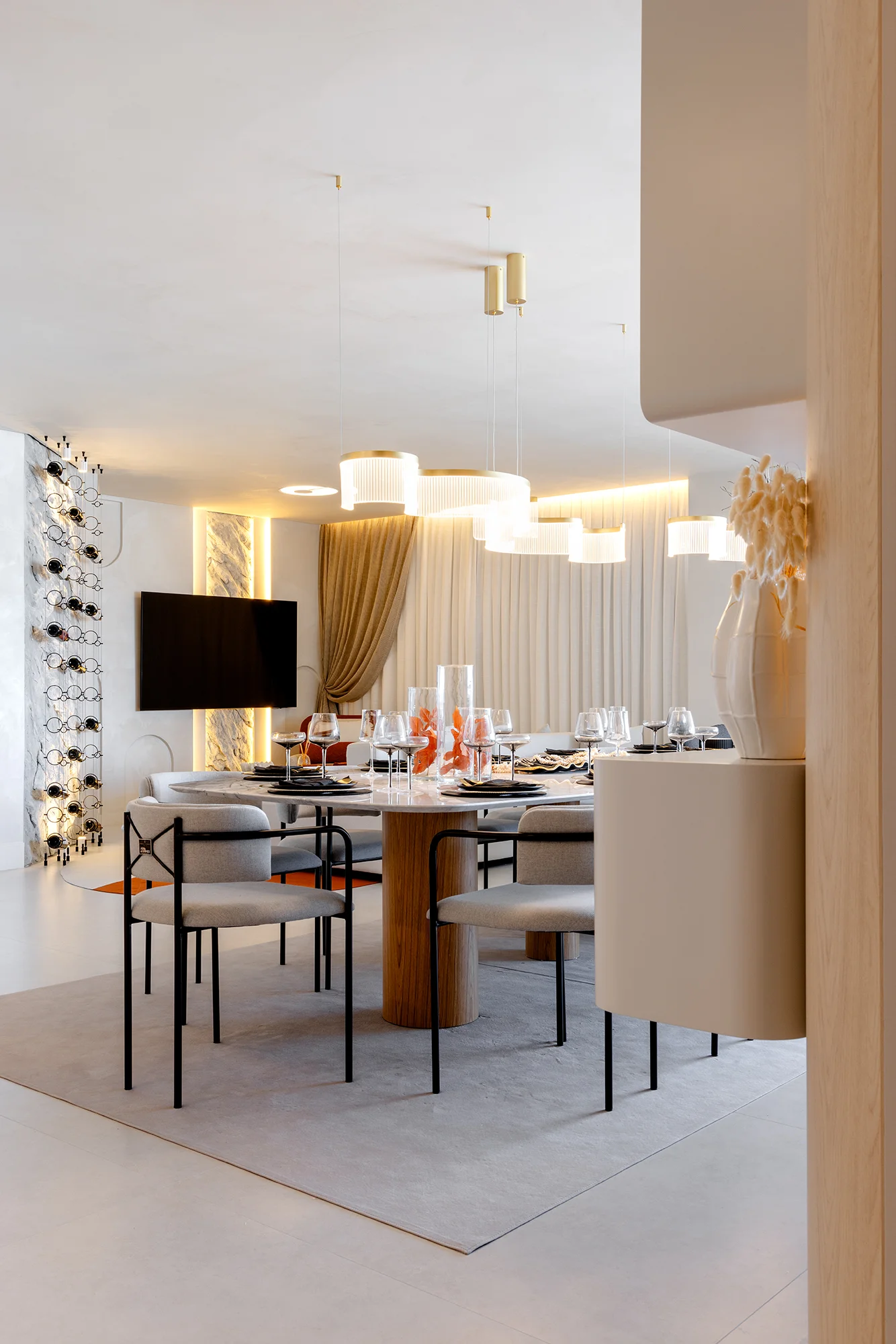 HORIZON PALACE - APTO 1301 - MOBILIADO