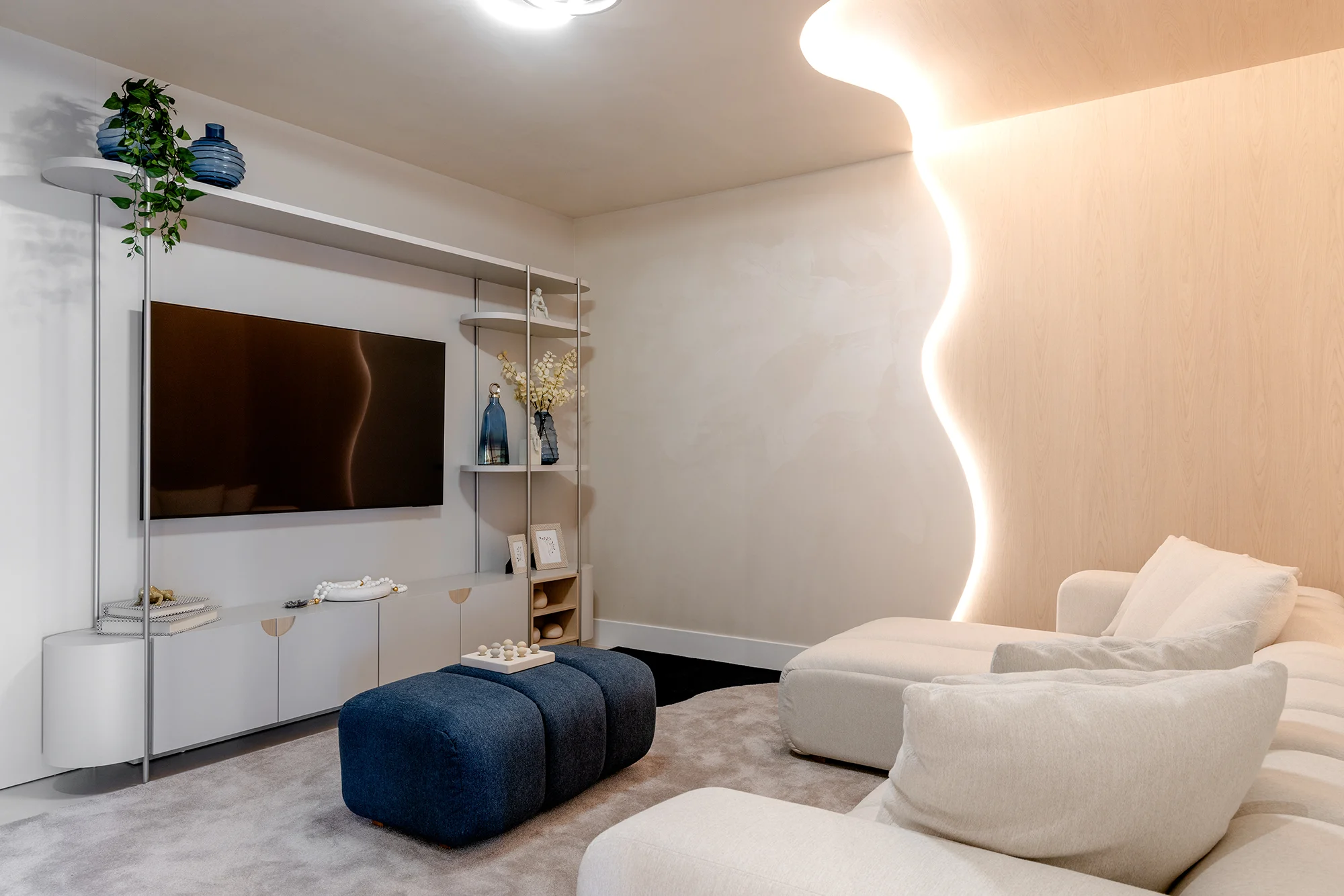 HORIZON PALACE - APTO 1301 - MOBILIADO