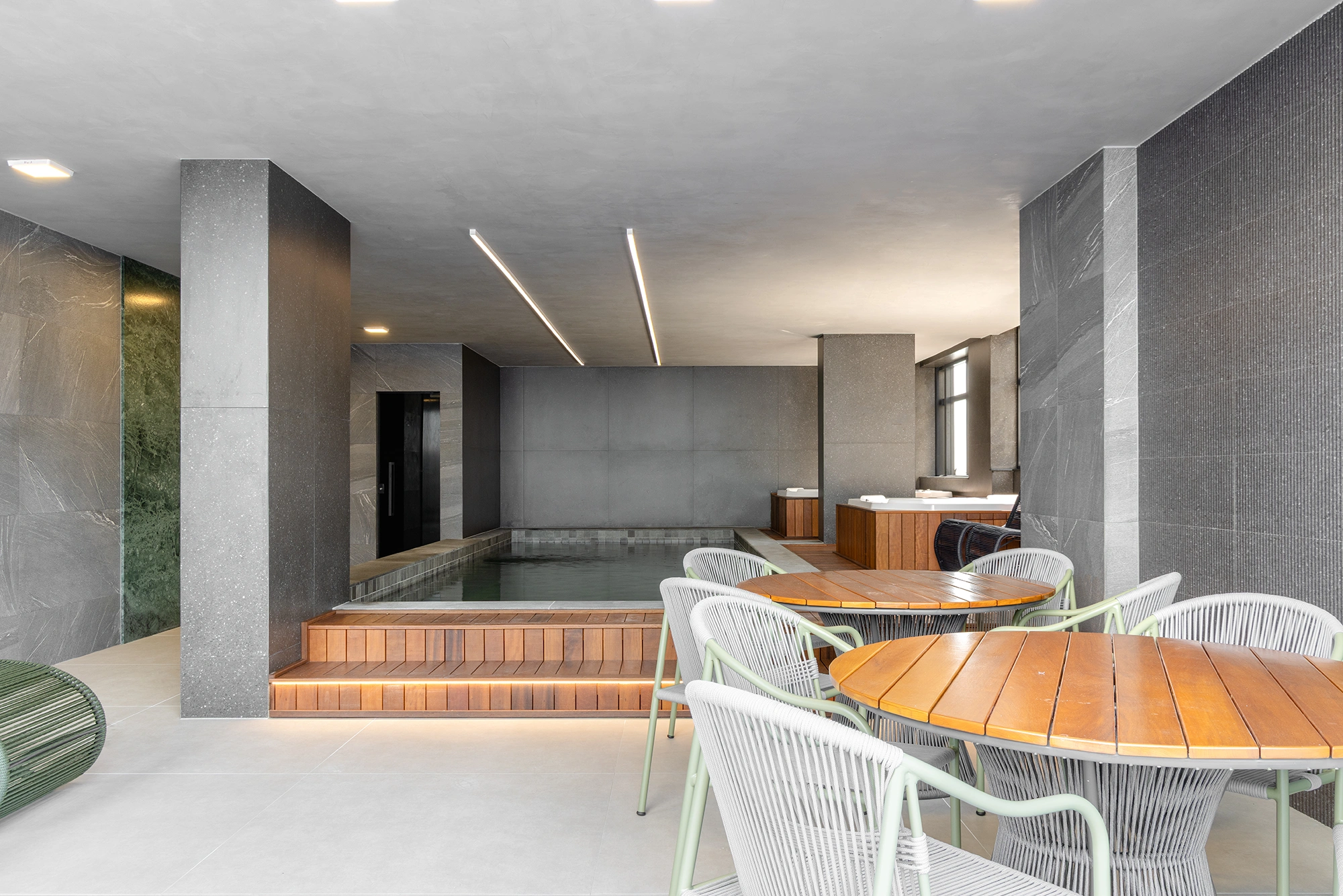 HORIZON PALACE - APTO 1301 - MOBILIADO