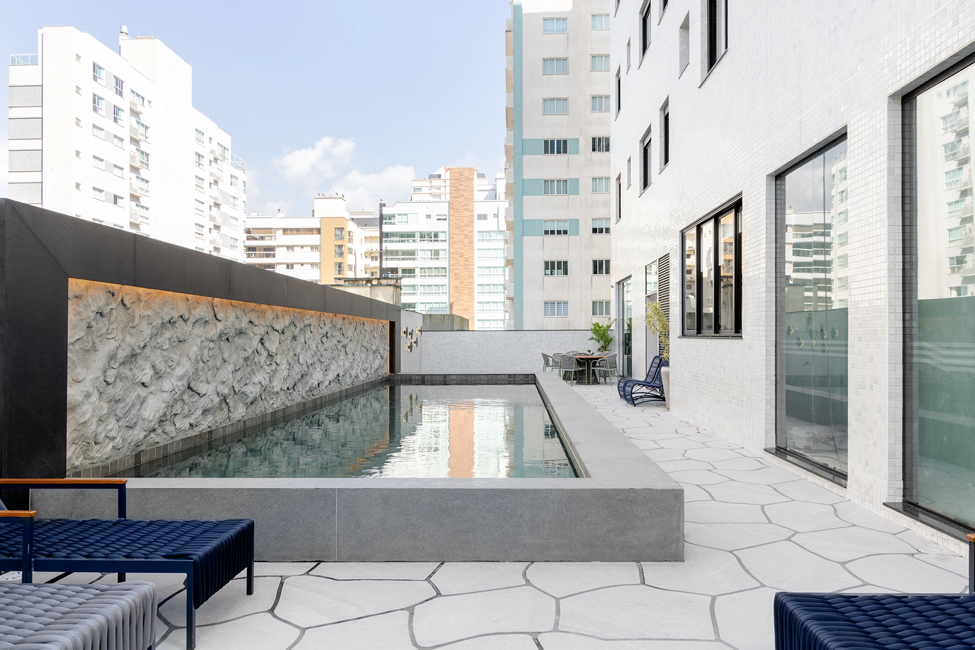 HORIZON PALACE - APTO 1301 - MOBILIADO