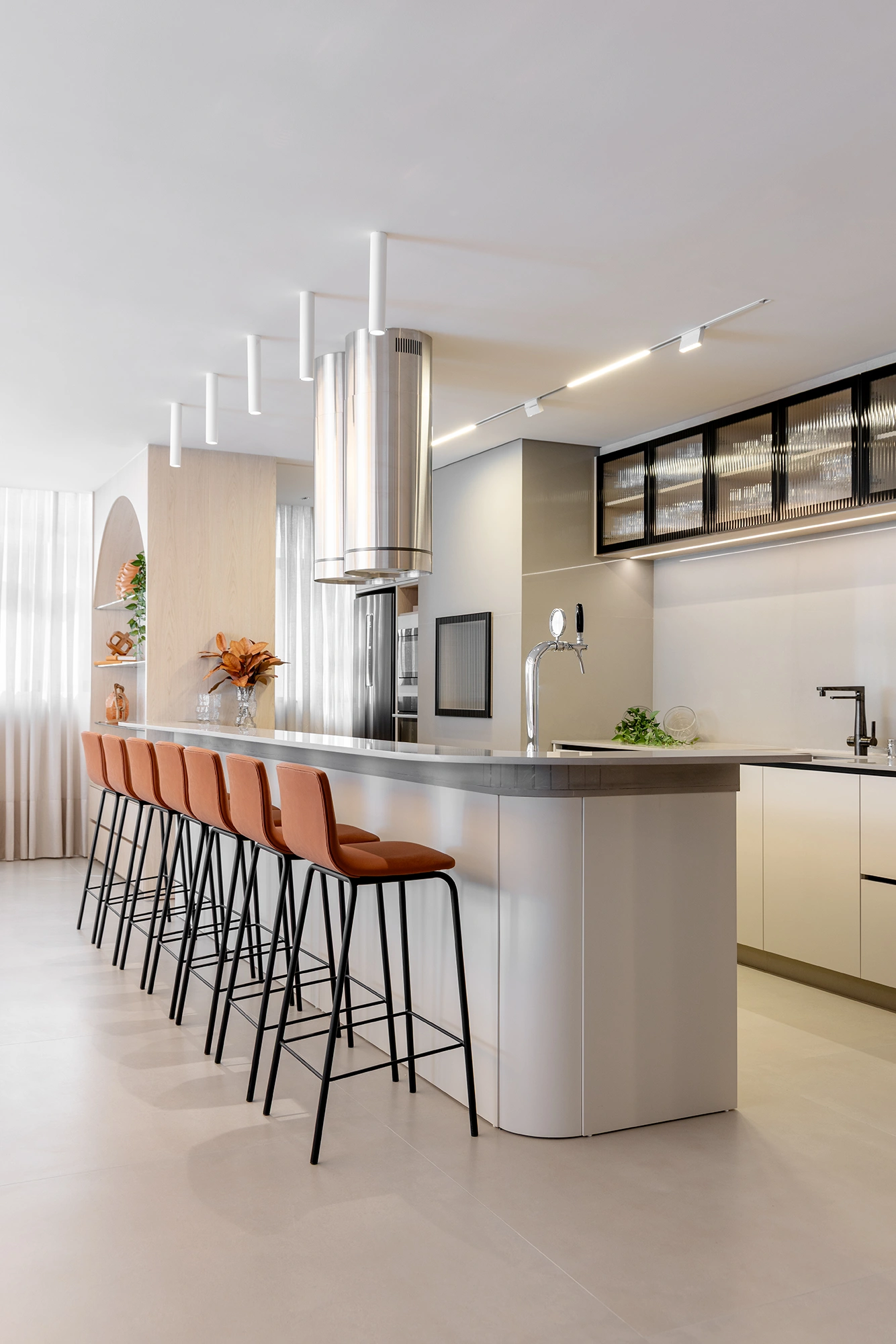 HORIZON PALACE - APTO 1301 - MOBILIADO