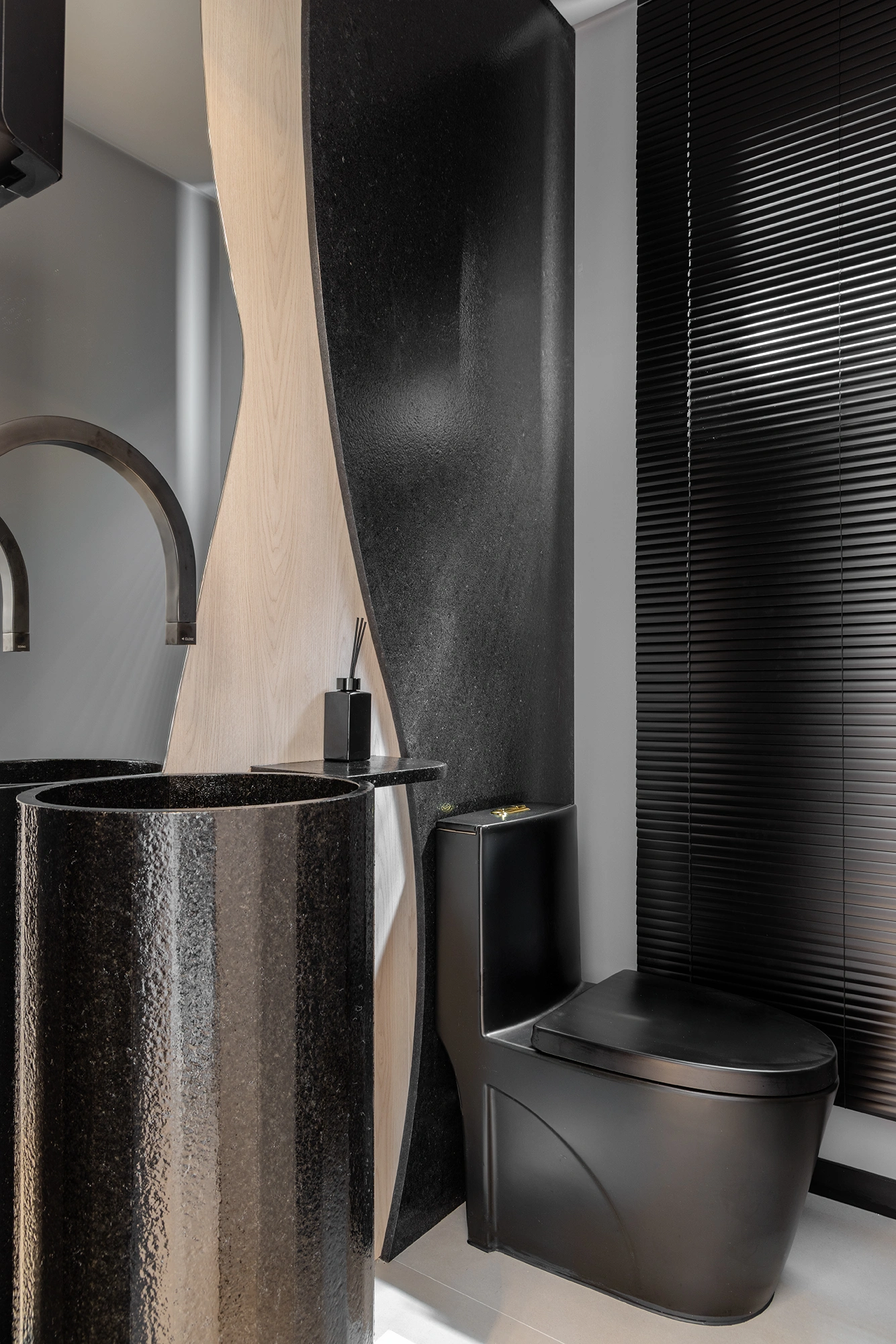 HORIZON PALACE - APTO 1301 - MOBILIADO