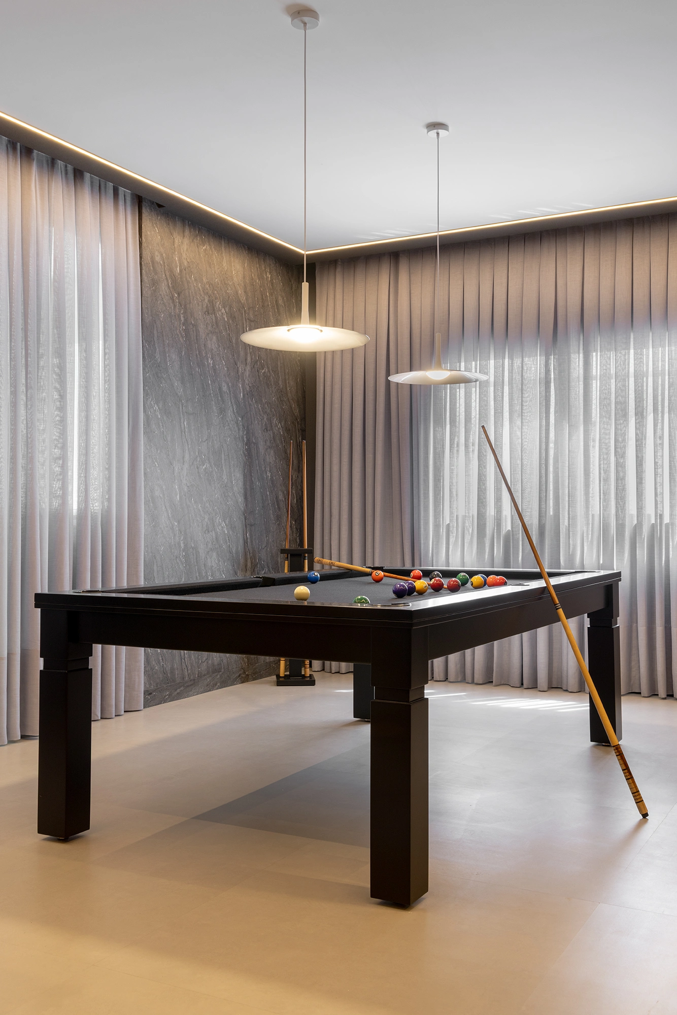 HORIZON PALACE - APTO 1301 - MOBILIADO