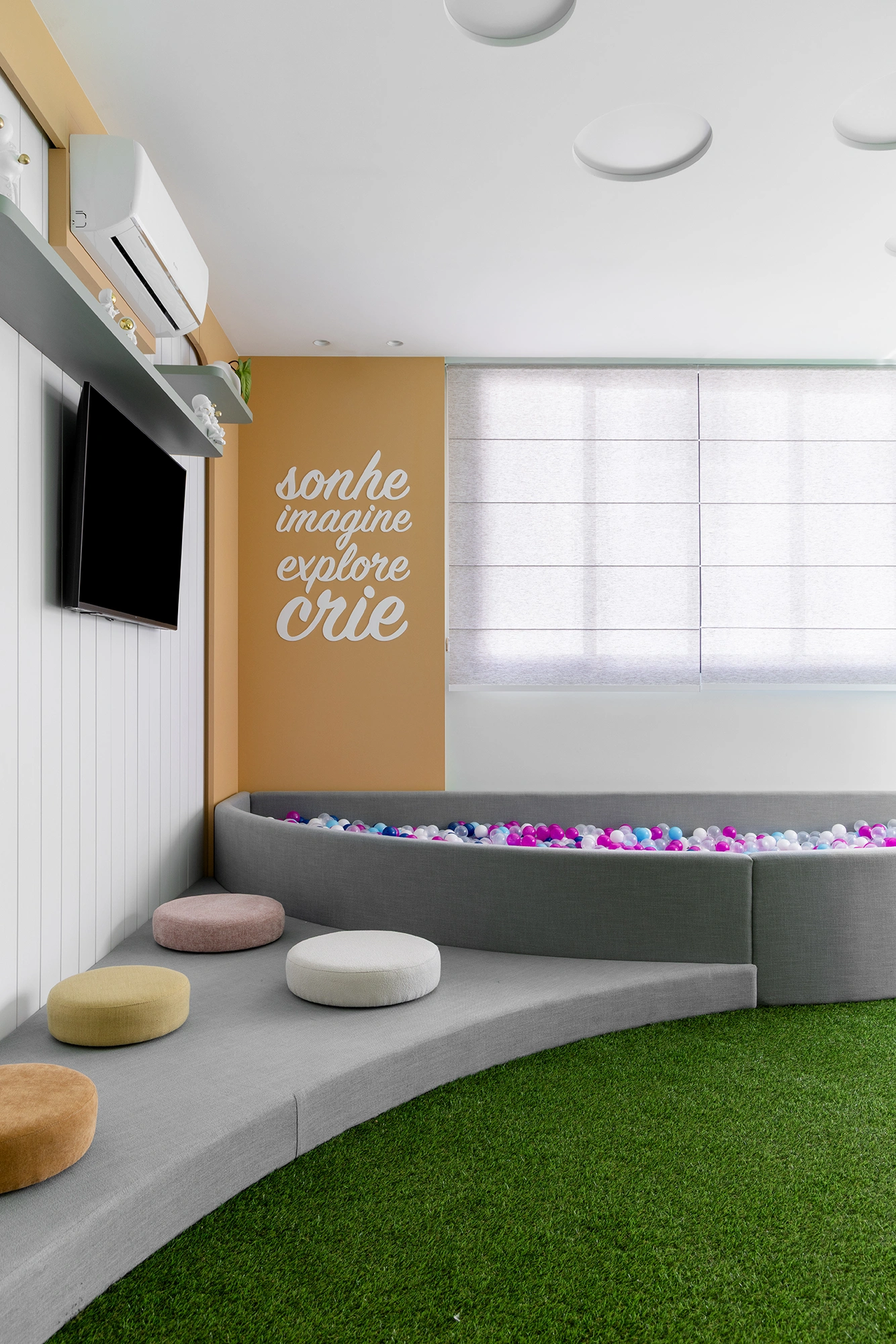 HORIZON PALACE - APTO 1301 - MOBILIADO