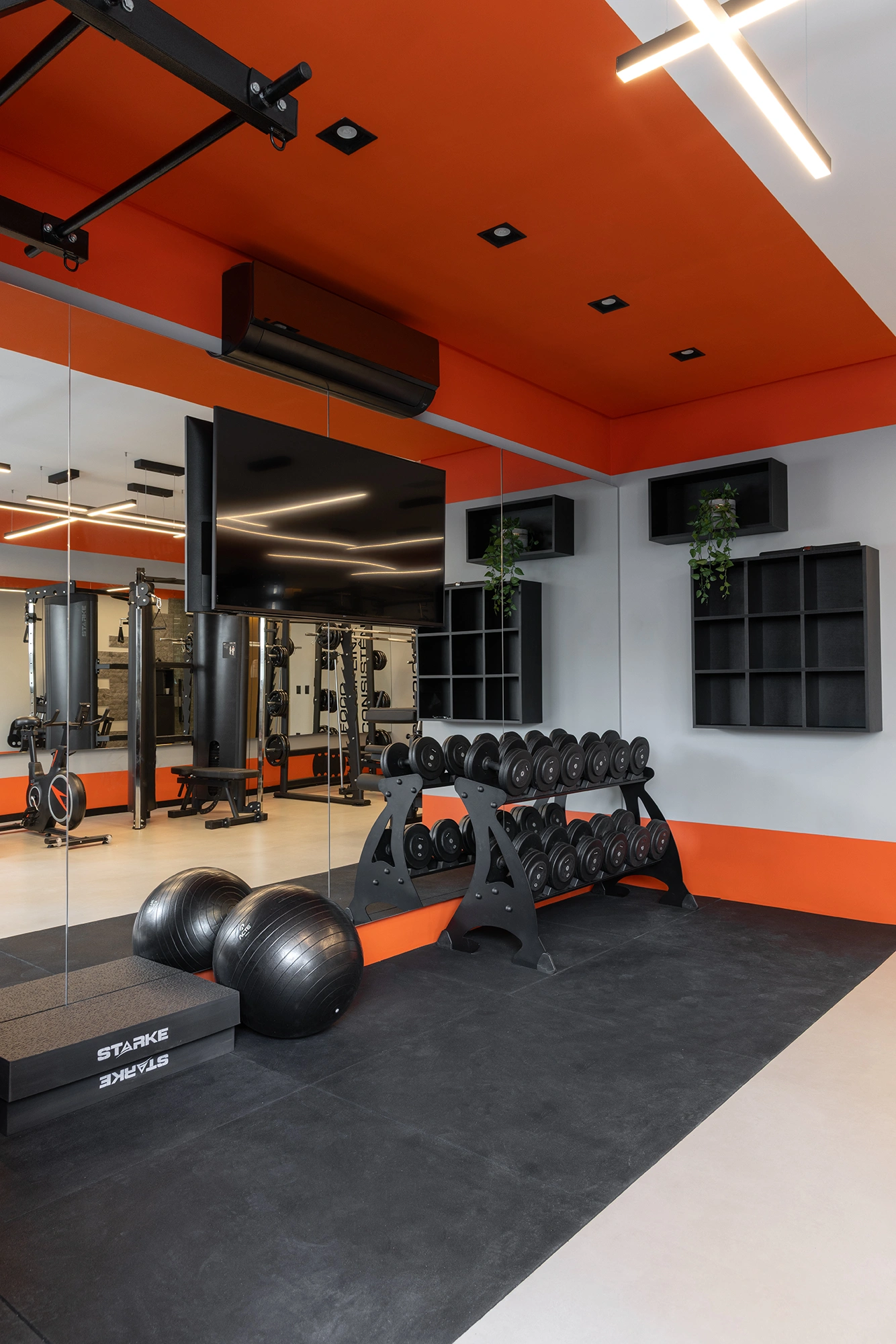 HORIZON PALACE - APTO 1301 - MOBILIADO