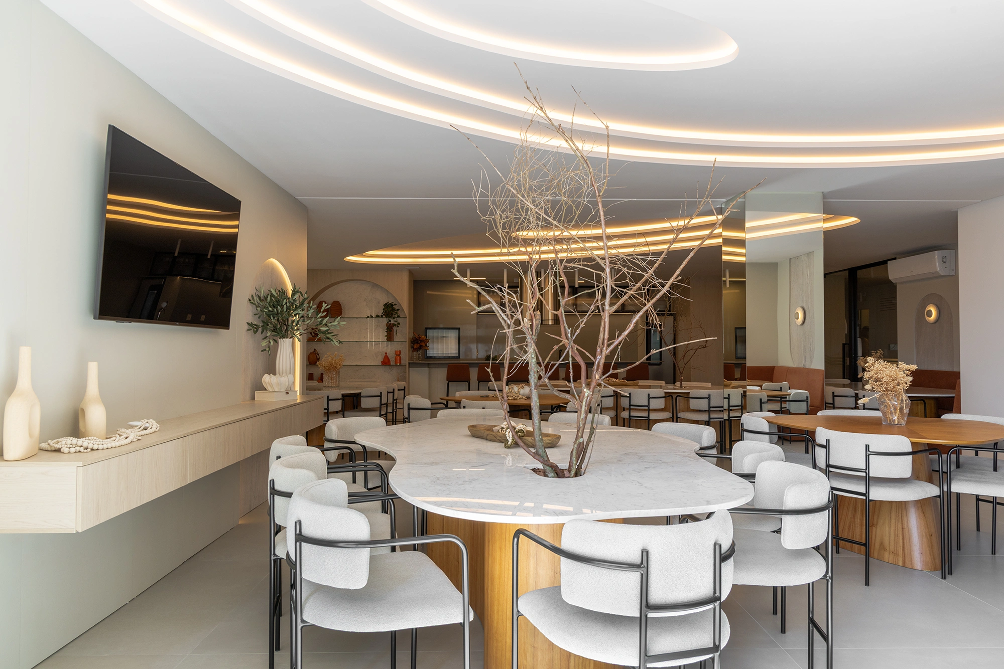 HORIZON PALACE - APTO 1301 - MOBILIADO